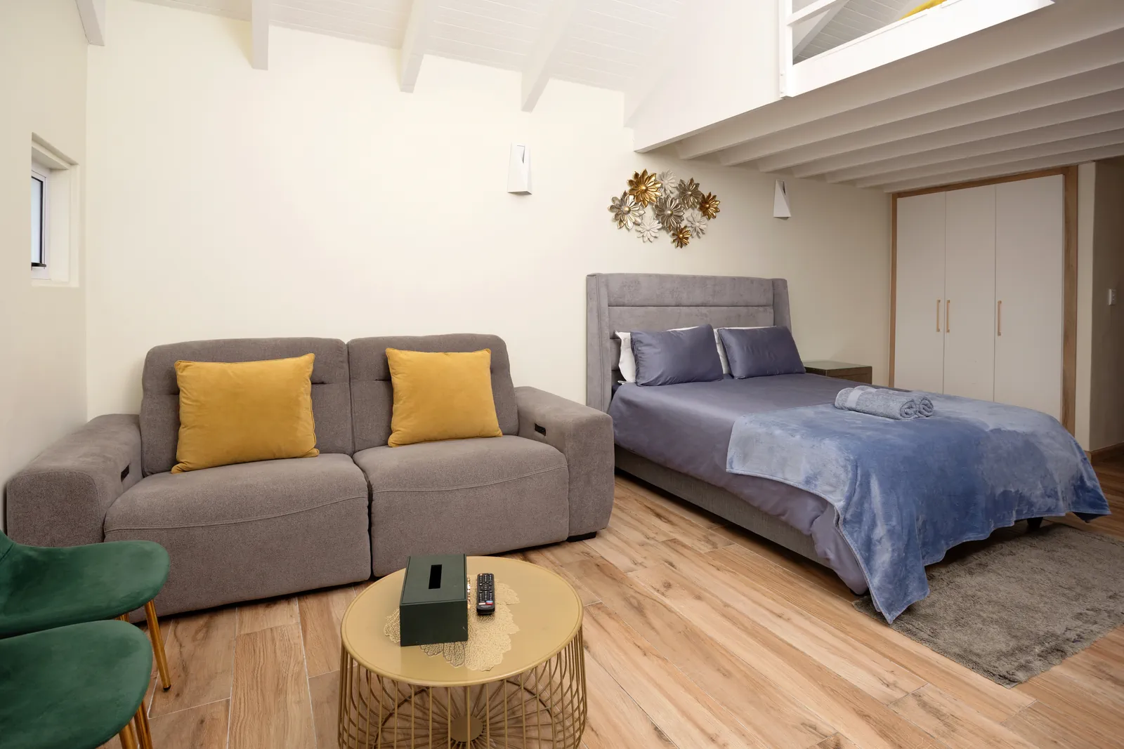 Ocean Vibes Ocean Loft Suite